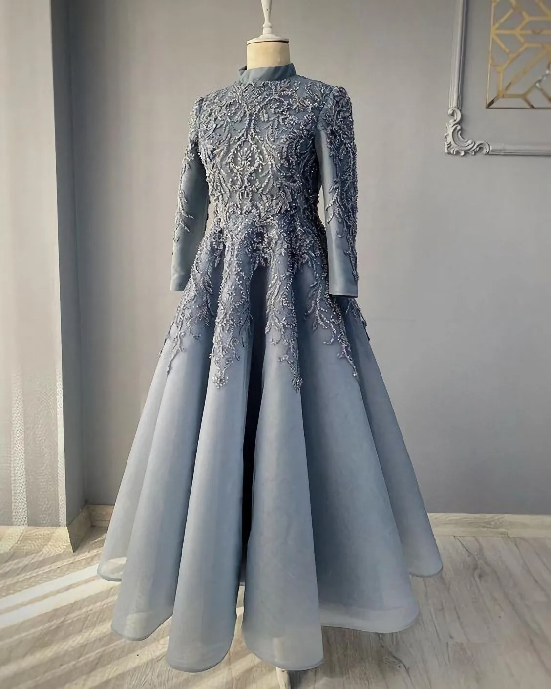 Modest Blue Prom Dresses Lace Emroidery Evening Dress